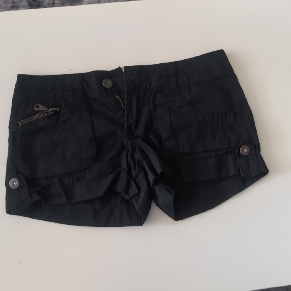 Dollhouse Women's Black Cargo Shorts